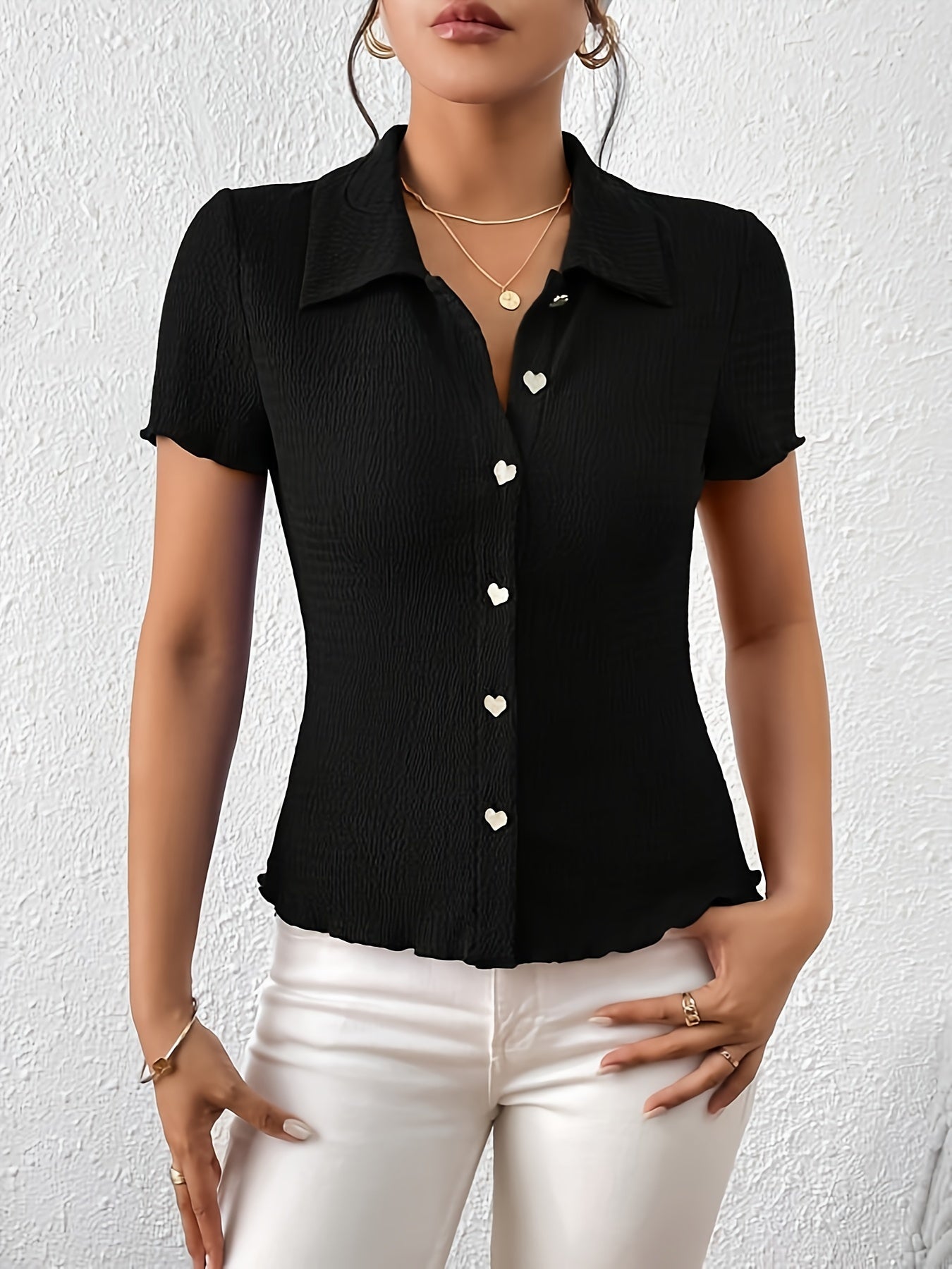 Schwarzes Herzknopf Shirt - Sophie