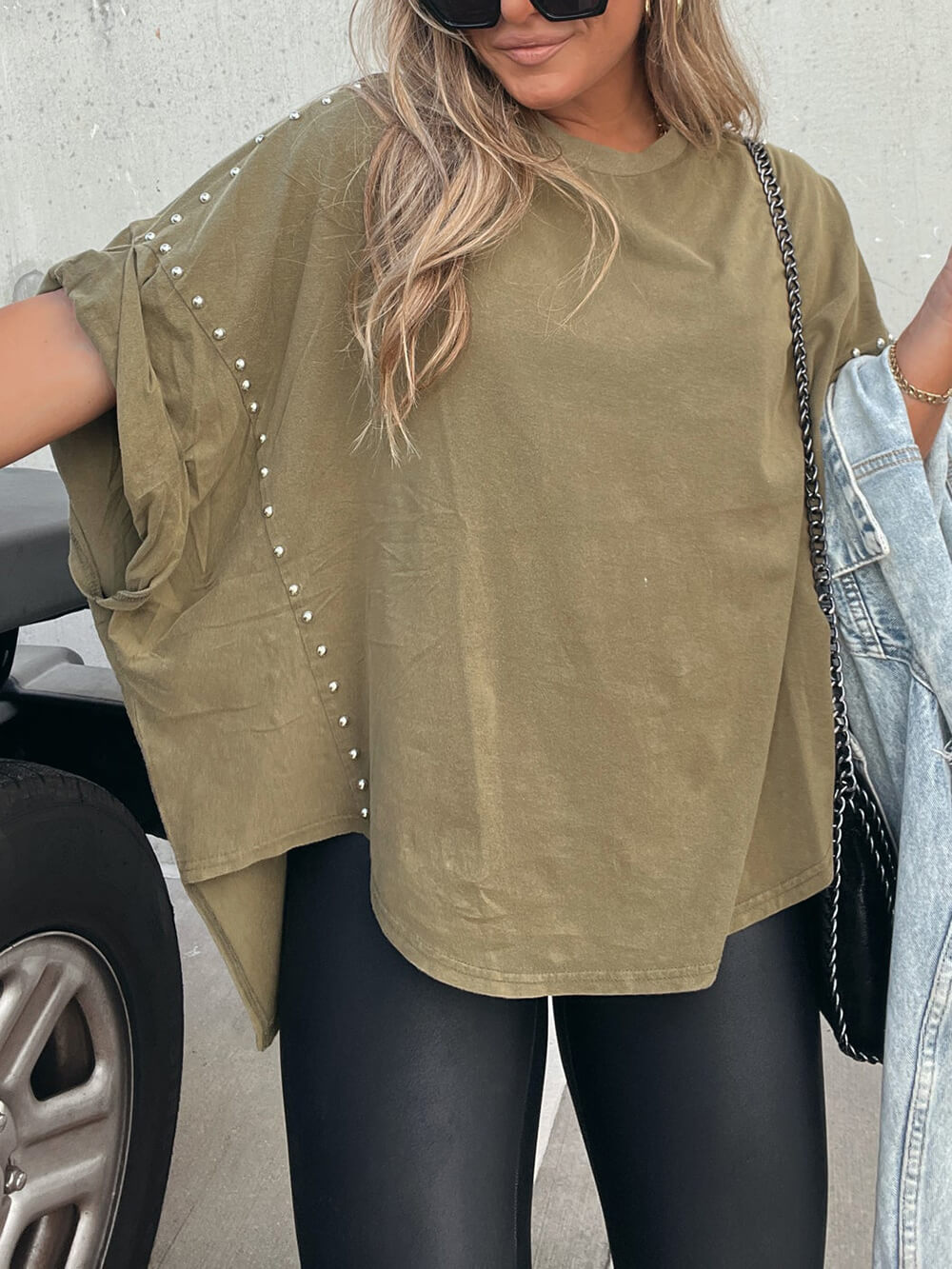 Perlenverziertes Oversized T-Shirt – Lässig Chic