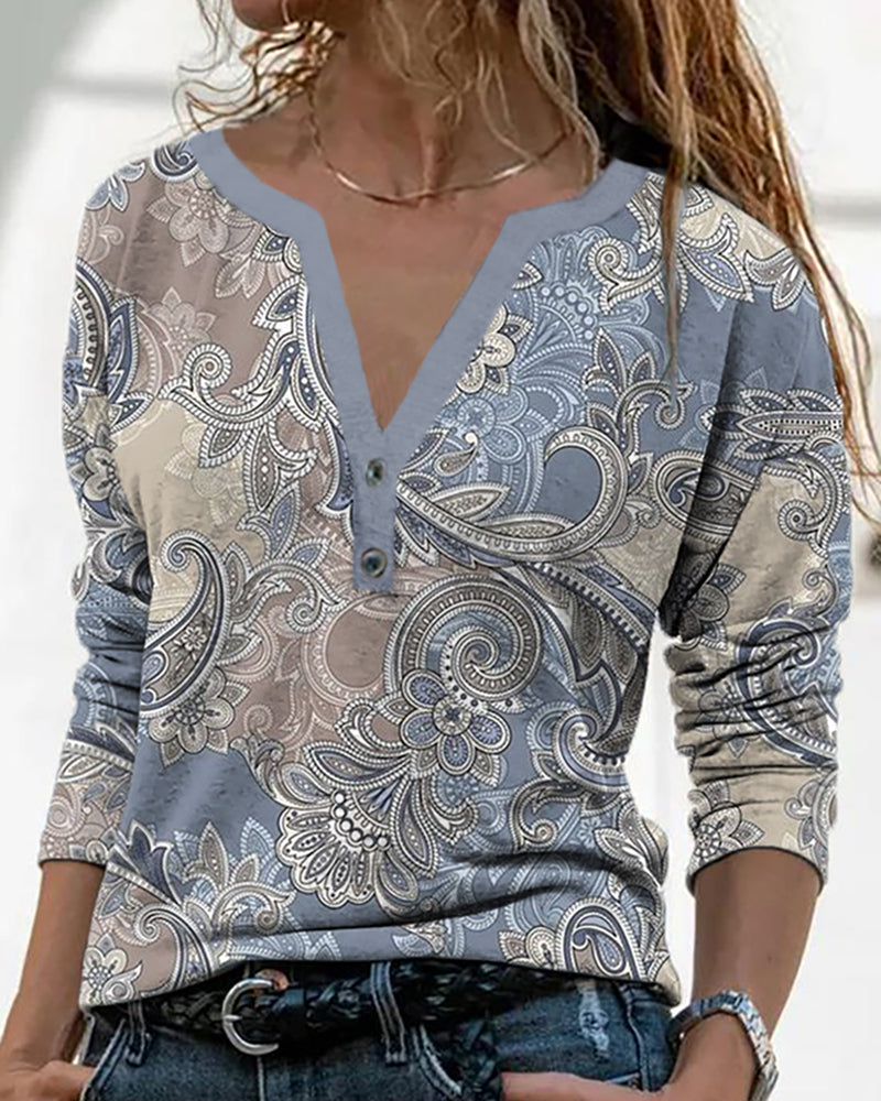 Langarmshirt mit V-Ausschnitt und Paisley-Muster