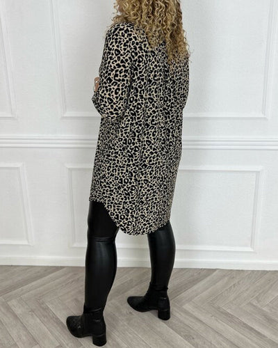 Bluse mit Eleganz und Leopardenmuster