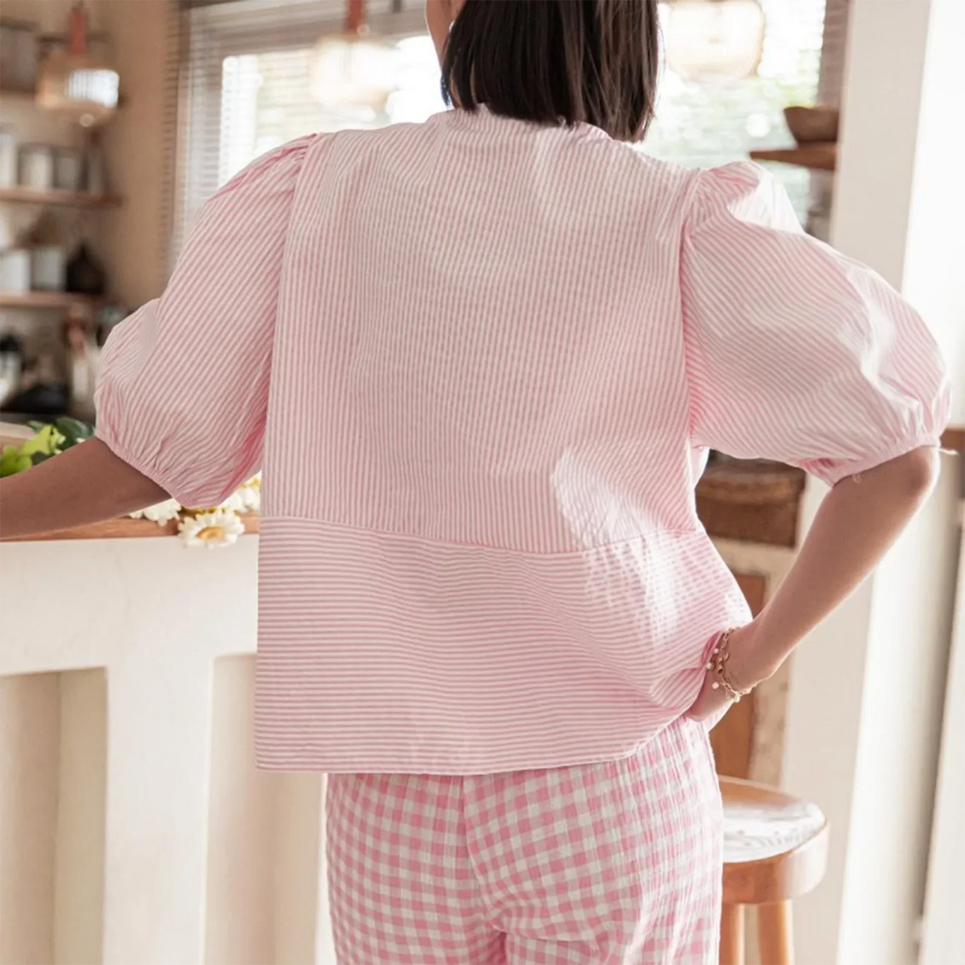 Gabrielle - Damen Hemd mit Streifenmuster und Schnürung vorne: Ästhetisches Design mit Puffärmeln