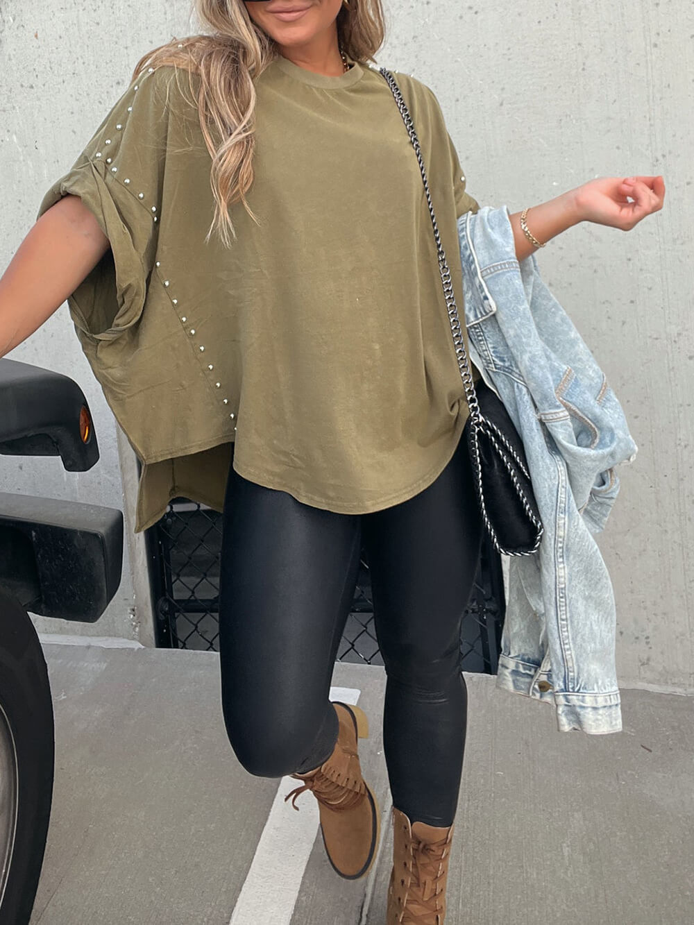 Perlenverziertes Oversized T-Shirt – Lässig Chic