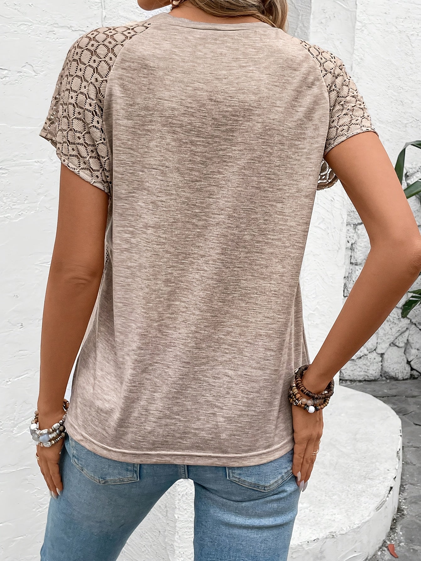 Pia | T-shirt met kanten details