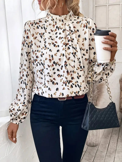 Statement-Bluse mit Plissee und Stehkragen im Allover-Print