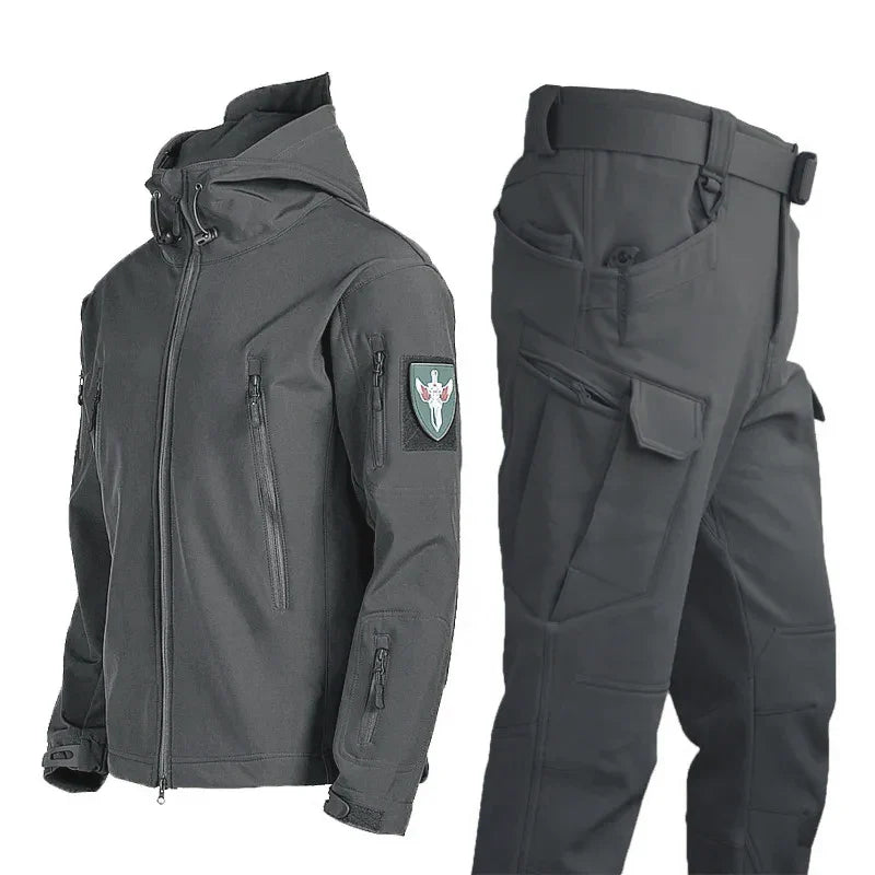 Taktischer Windbreaker und Hose