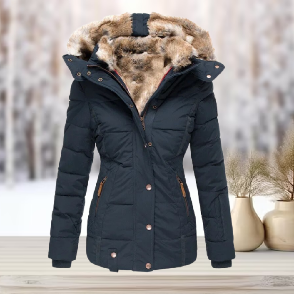 Eulalia - Elegante Winter-Pelzjacke mit Kapuze 2023