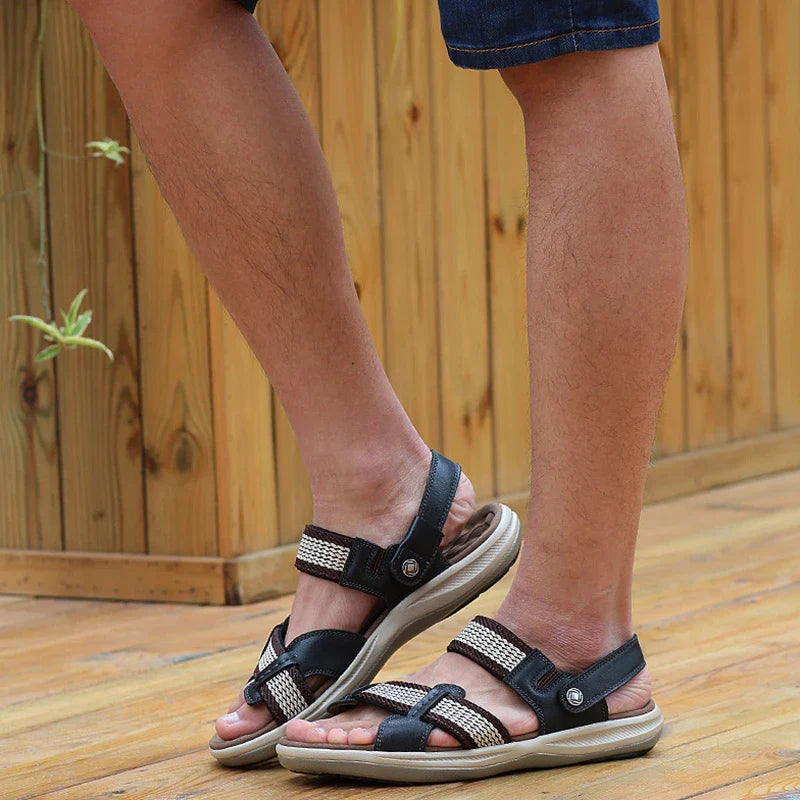 Sommerliche Fußfreiheit mit Sonnenbogen: Echte Leder-Sandalen für Herren